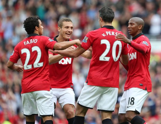 頭巷尾踢著 頭巷尾踢著