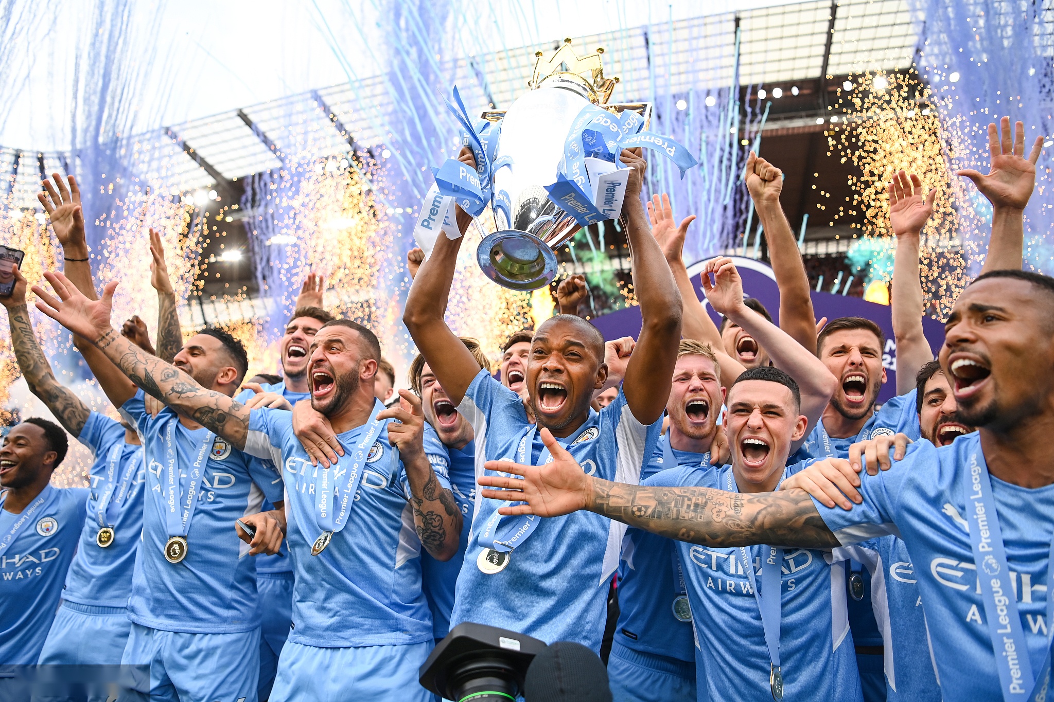 还通过学校 还通过学校